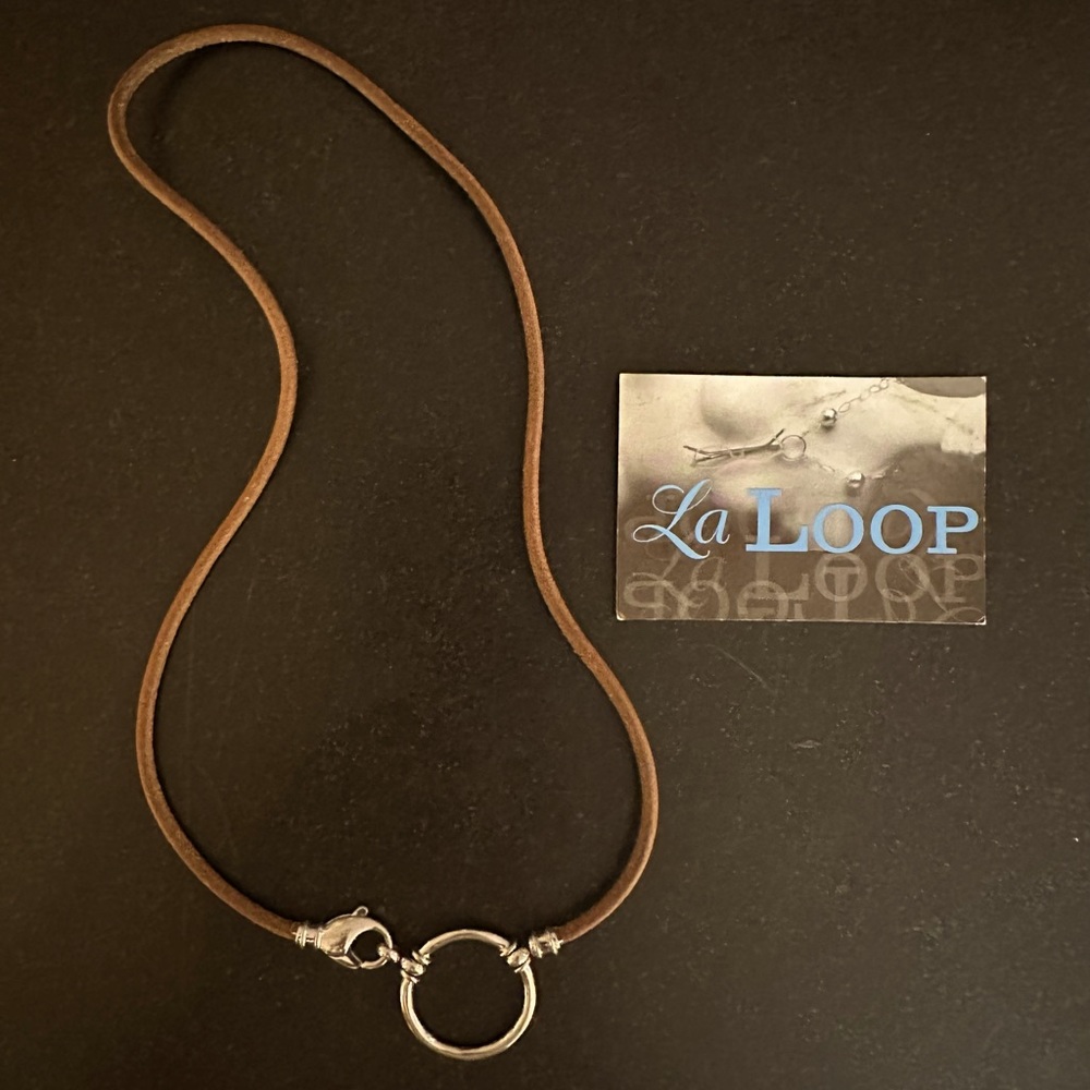 La Loop Eye Glass Necklace